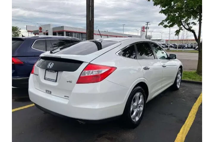 $12400 : 2012 Crosstour image 3