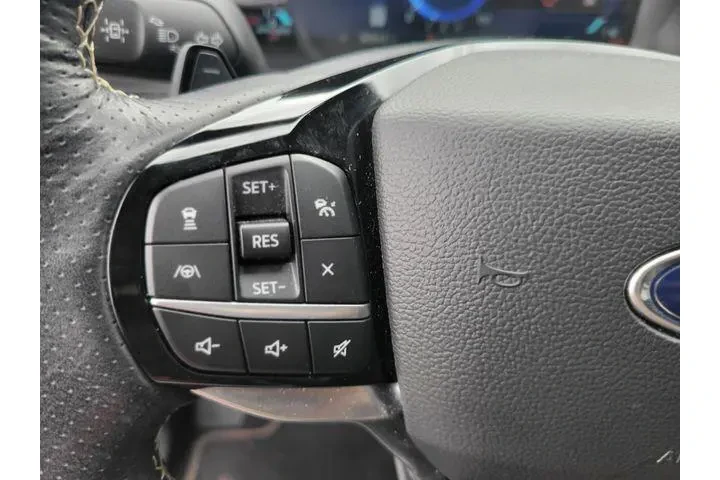 $32991 : Ford Explorer 2022 ST 4dr SU image 10