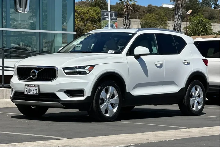 $22900 : Volvo XC40 2022 AWD T5 Momen image 7