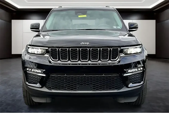 $30076 : Jeep Grand Cherokee 2023 4x4 image 3