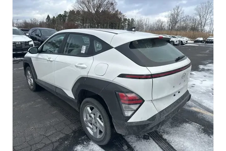 $23904 : Hyundai KONA 2025 AWD SE 4dr image 9