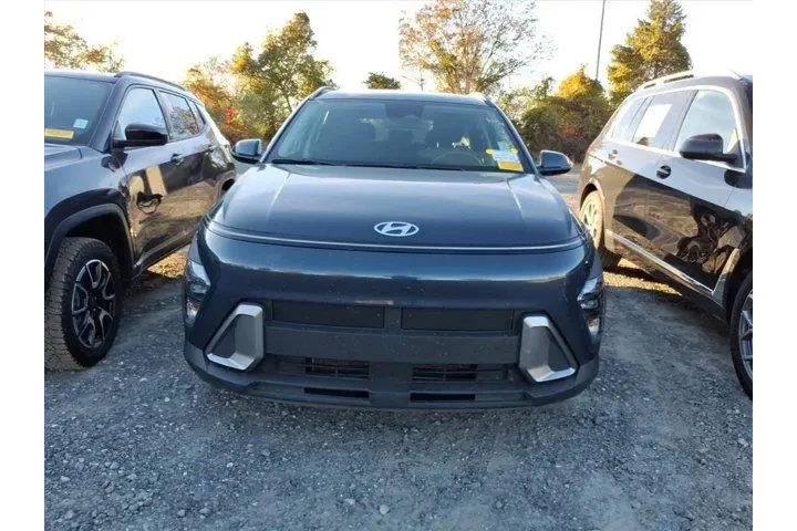 $21788 : Hyundai KONA 2025 SEL 4dr Cr image 2