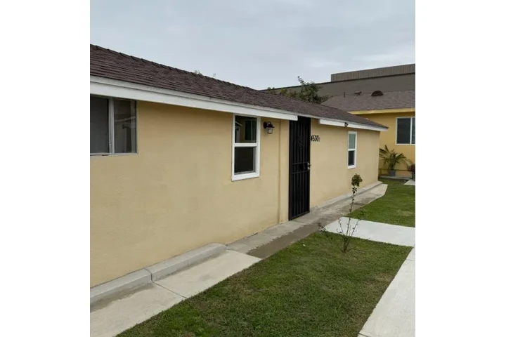 $1550 : CUDAHY RENTO  CASITA image 1