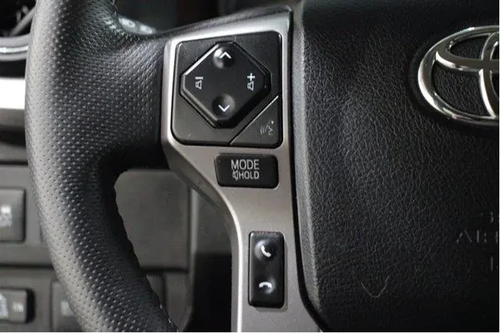 $39899 : Toyota Tacoma 2023 4x4 TRD P image 3