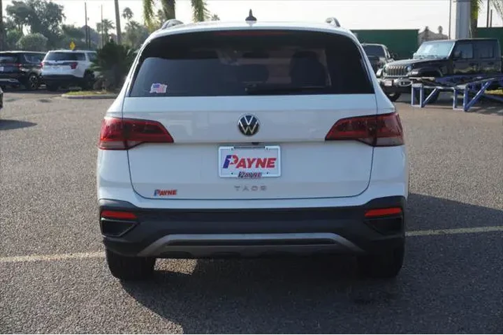 $21995 : Volkswagen Taos 2024 S 4dr S image 8