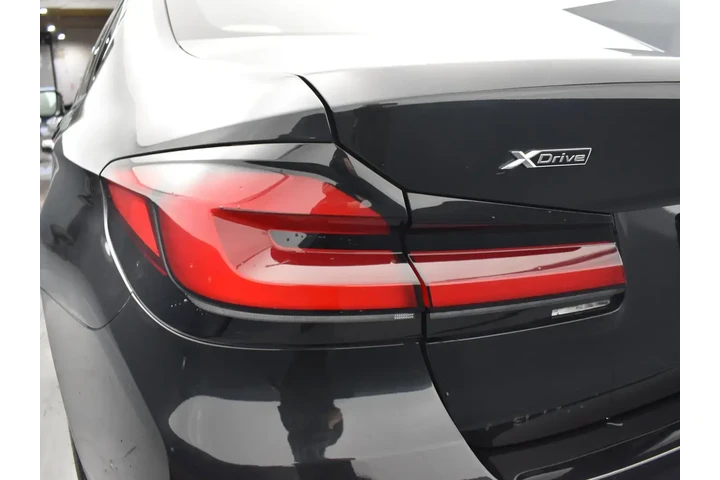 $28295 : BMW 5 Series 2022 AWD 530i x image 8