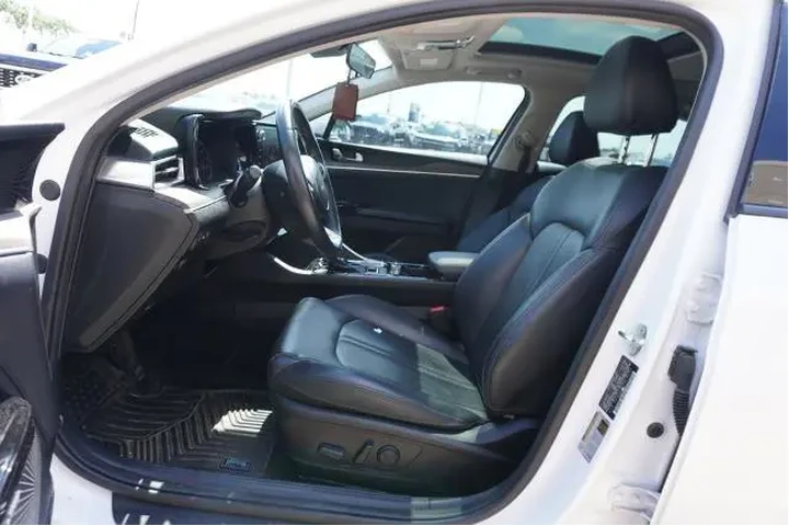 $27725 : Kia K5 2024 EX 4dr Sedan image 7