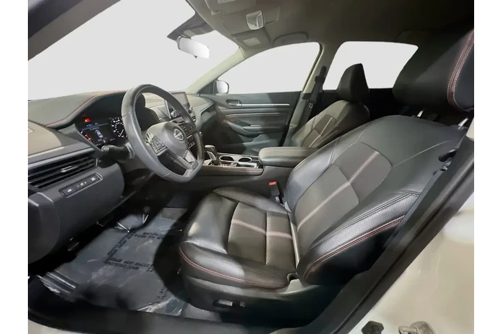 $19600 : Nissan Altima 2023 2.5 SR 4d image 9