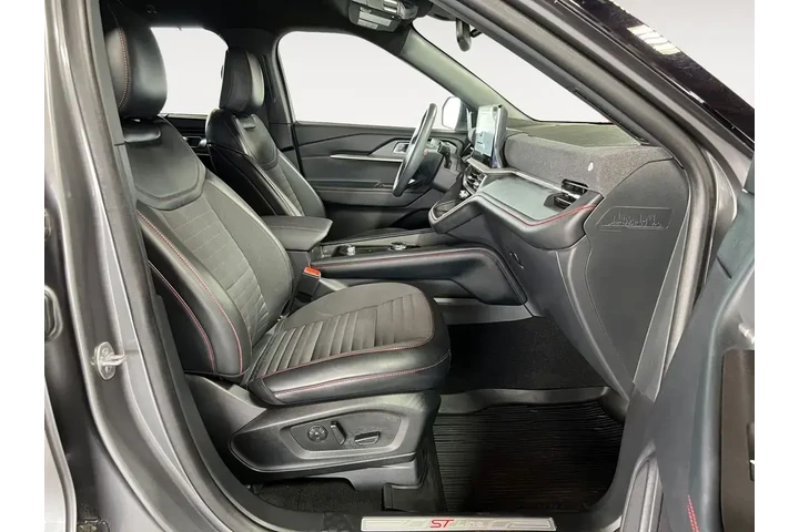 $40000 : Ford Explorer 2025 ST-Line 4 image 3