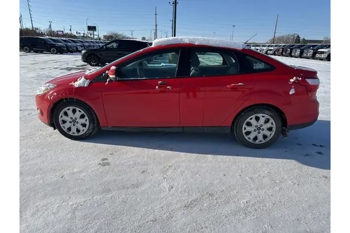 $6000 : Ford Focus 2012 SE 4dr Sedan image 5