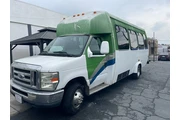 Ford E-450 Super Duty Bus en Los Angeles