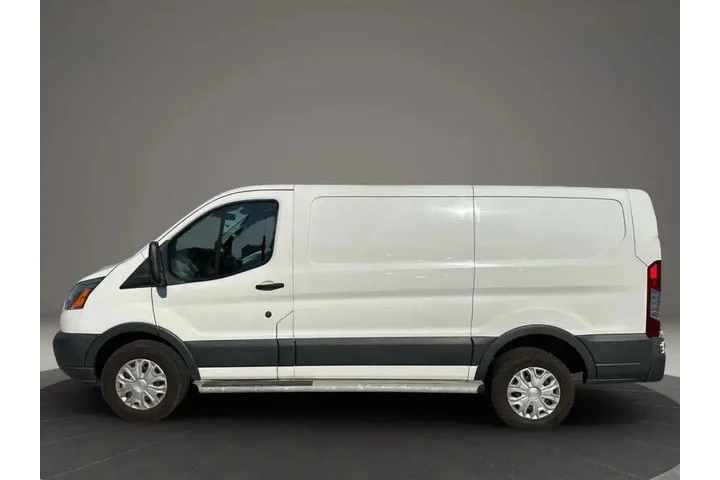 $10200 : 2018 Transit 250 image 5