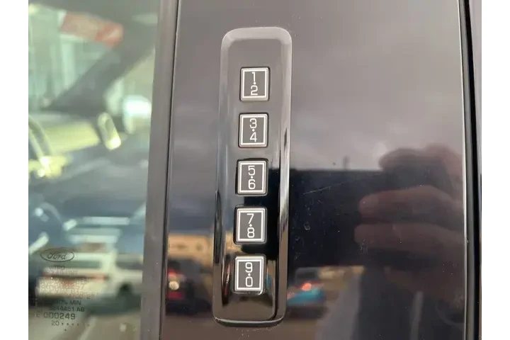 $37992 : Ford F-150 2020 4x4 Lariat 4 image 10