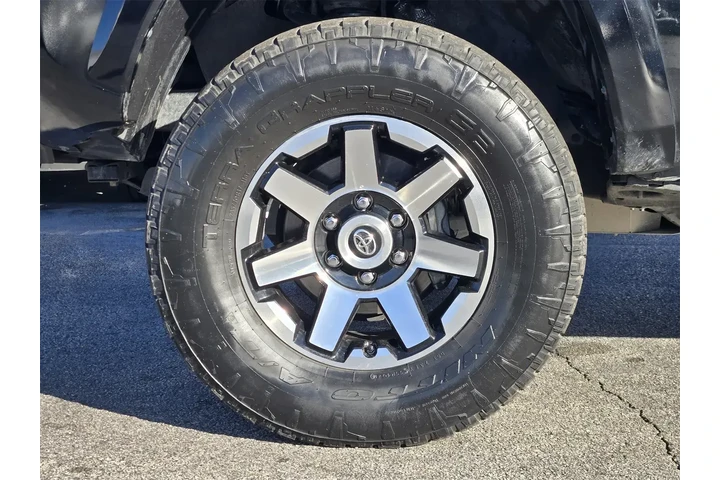 $32992 : Toyota Tacoma 2022 4x2 Limit image 10