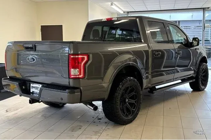 $23432 : Ford F-150 2016 4x4 Lariat 4 image 4