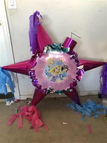 Ana”s piñata image 6