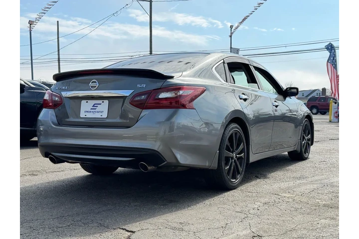 $9487 : Nissan Altima 2017 2.5 SR 4d image 8