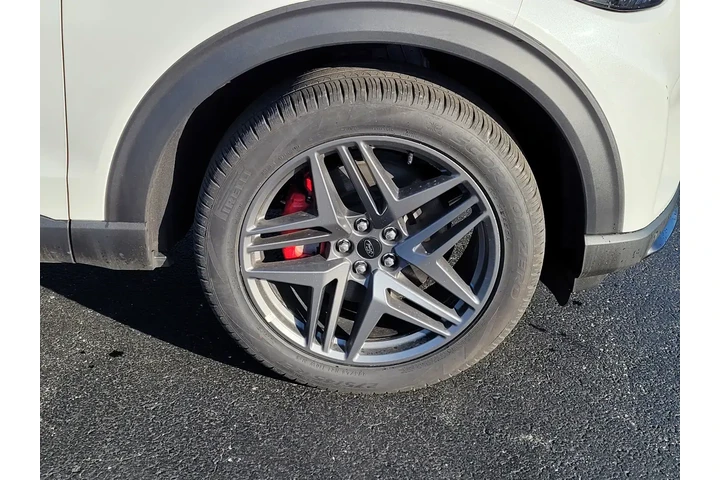 $39698 : Ford Explorer 2025 AWD ST-Li image 10