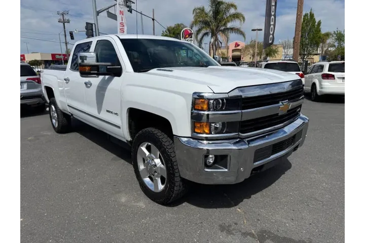 $34998 : 2016 Silverado 2500HD LTZ image 3