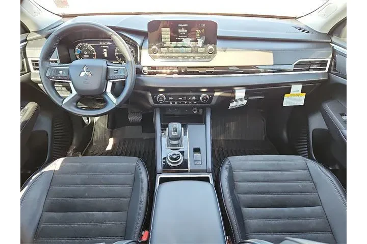 $28918 : Mitsubishi Outlander 2024 SE image 10