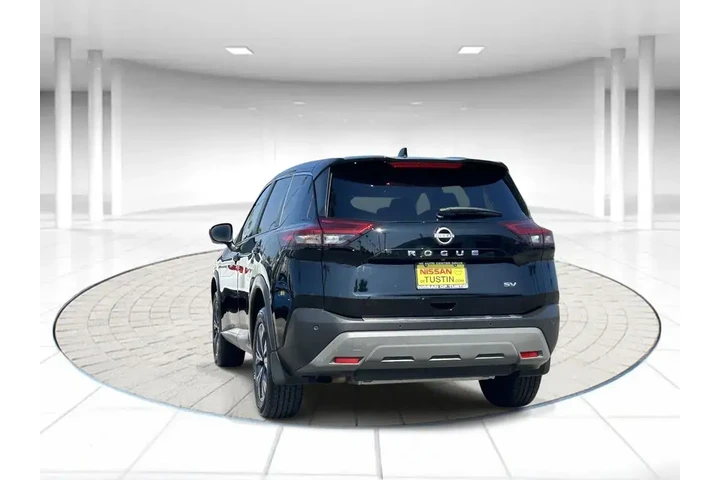 $20995 : Nissan Rogue 2023 SV 4dr Cro image 5