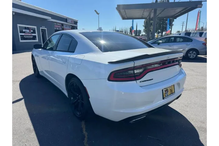 $10498 : 2016 Charger SXT image 6