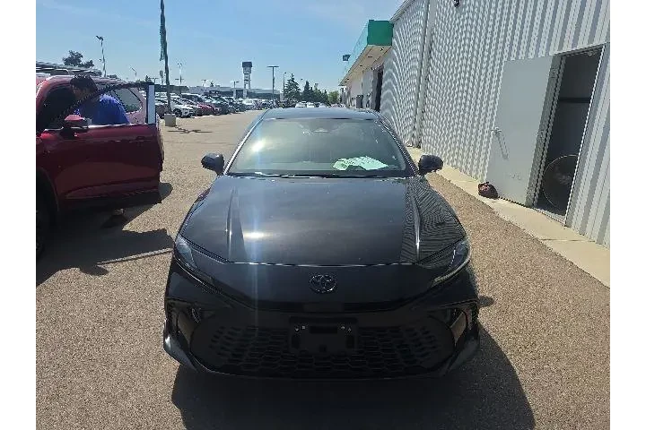 $37900 : Toyota Camry 2026 SE 4dr Sed image 2