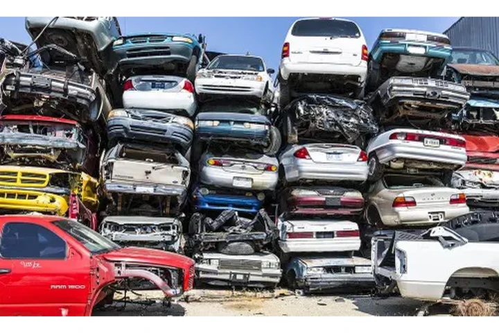 ¡VENDA SU CARRO VIEJO! image 1