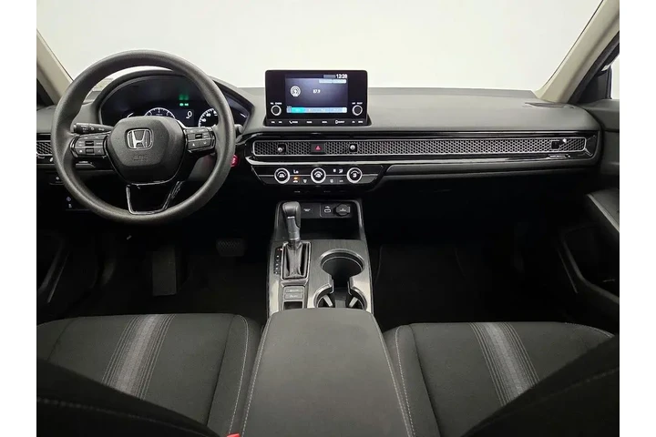 $23998 : Honda Civic 2024 LX 4dr Hatc image 9