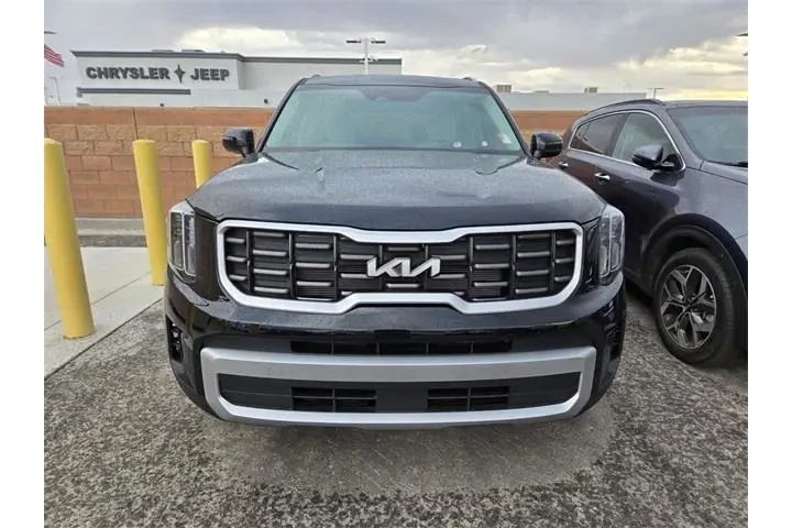 $38388 : Kia Telluride 2025 S 4dr SUV image 2