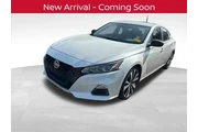 $13786 : Nissan Altima 2020 2.5 SR 4d thumbnail