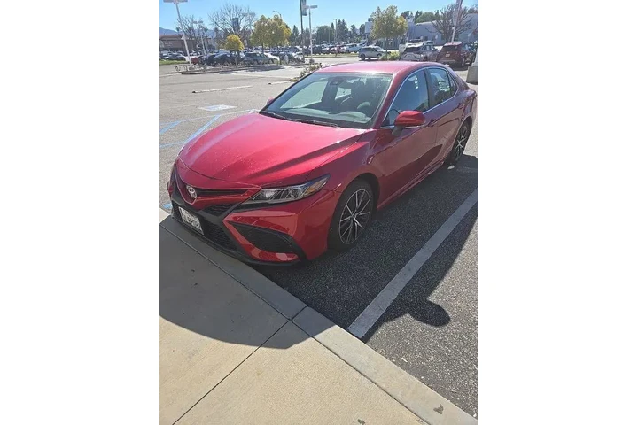 $26674 : Toyota Camry 2024 SE 4dr Sed image 1