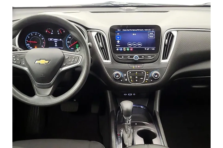 $16998 : Chevrolet Malibu 2023 LT 4dr image 9