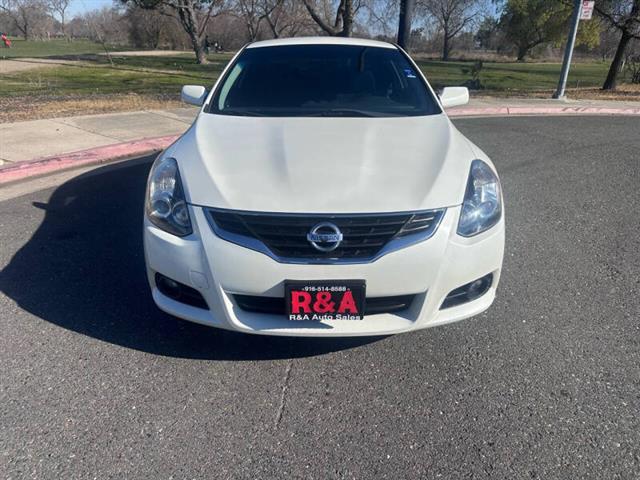 $7995 : 2013 Altima 2.5 S image 3