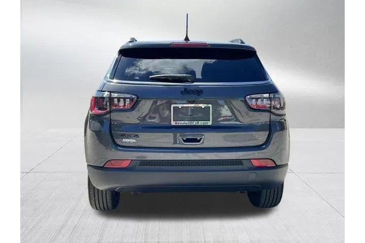 $25695 : Jeep Compass 2024 4x4 Latitu image 6