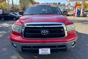 2010 Tundra Grade en Elizabeth