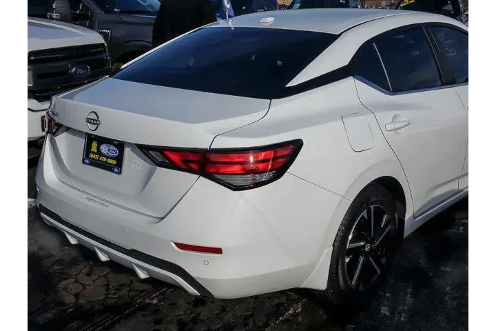 $21880 : Nissan Sentra 2025 SV 4dr Se image 9