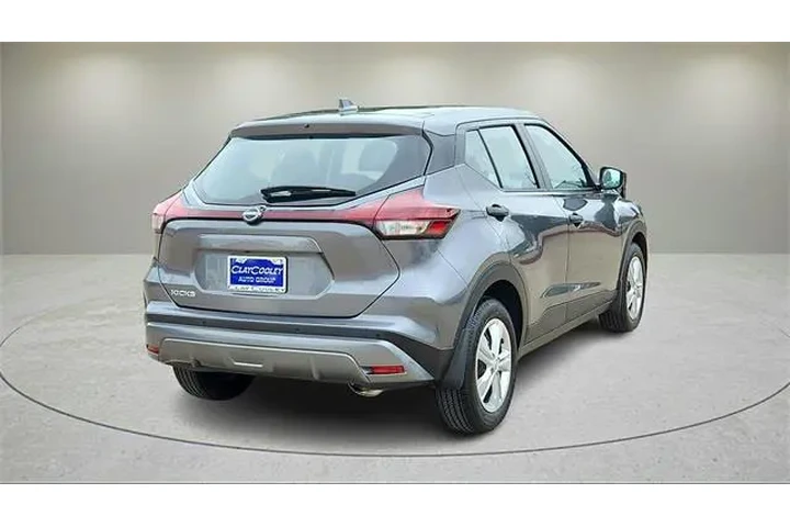 $18962 : Nissan Kicks Play 2025 S 4dr image 7
