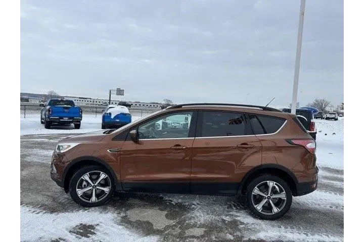$14939 : Ford Escape 2017 AWD SE 4dr image 4