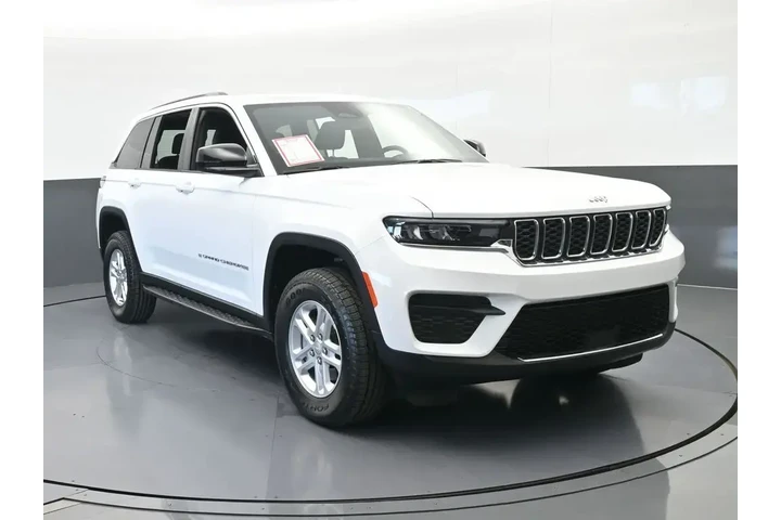 $31999 : Jeep Grand Cherokee 2025 4x2 image 9