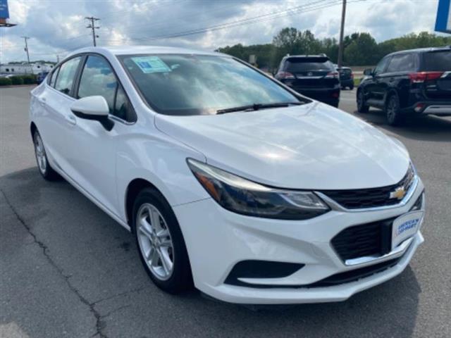 2017 Cruze image 3