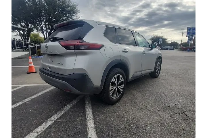 $15987 : Nissan Rogue 2021 AWD SV 4dr image 3