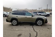 $29998 : Subaru Outback 2023 AWD Limi thumbnail