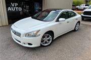 $12999 : 2014 Maxima 3.5 SV thumbnail