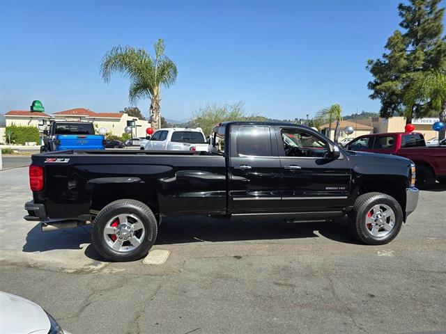 $39995 : 2016 Silverado 2500HD image 8