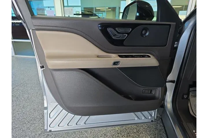 $32075 : Lincoln Aviator 2020 Reserve image 5