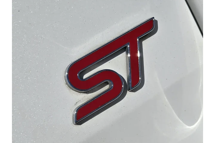 Ford Explorer 2022 AWD ST 4d image 8