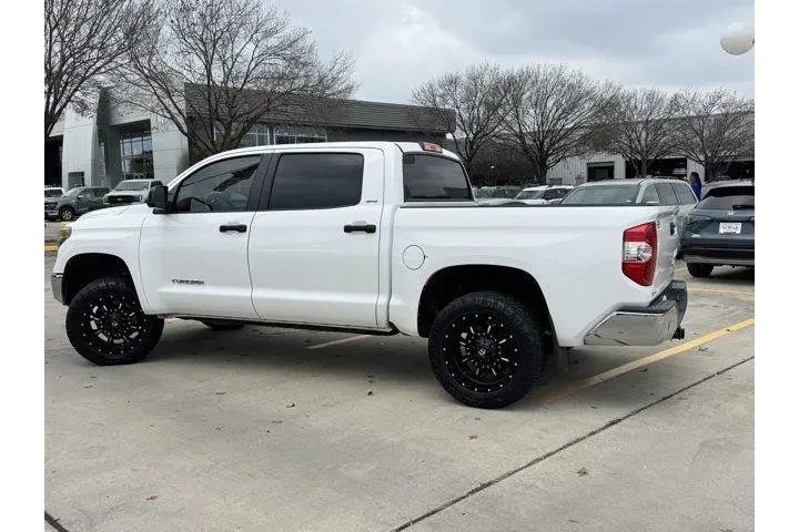 $26791 : Toyota Tundra 2018 4x2 SR5 4 image 8