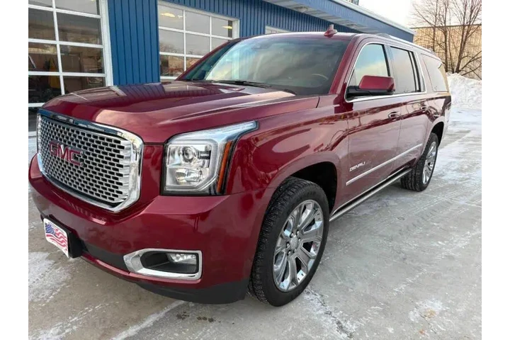 $10990 : 2016 GMC Yukon XL Denali image 3