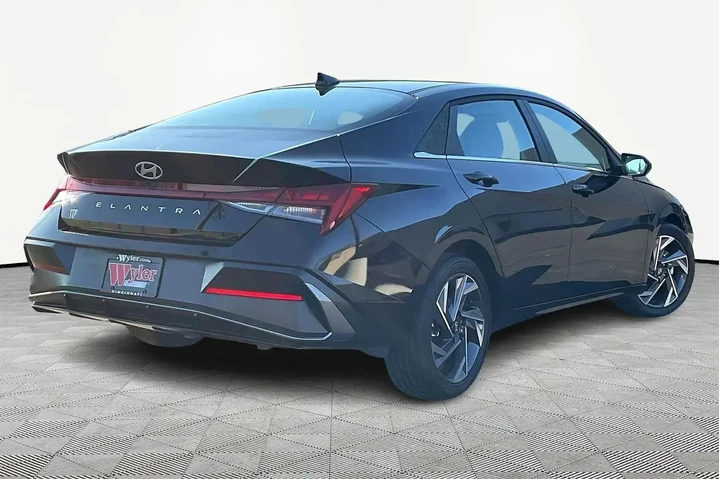 $22325 : Hyundai ELANTRA 2025 SEL Con image 6